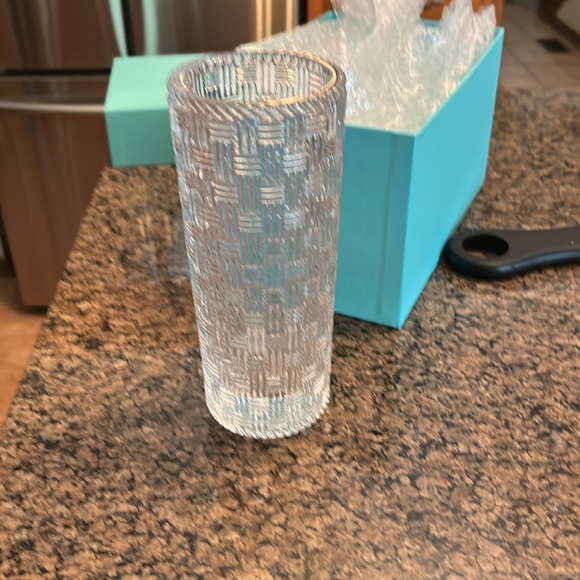 8inch basket weave vase Tiffany n co - Picture 4 of 5